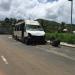 Epave de minibus à Mirereni
